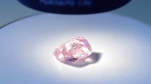 @ʯ˾l(f)FҊۼt@ 27.85os|