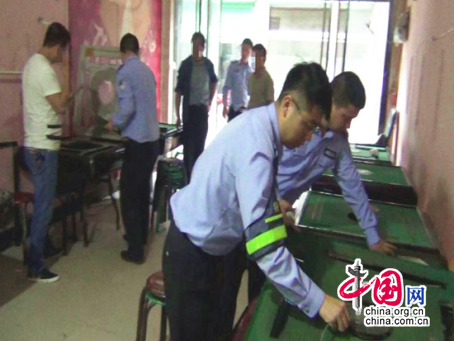 陜西韓城警方搗毀一賭博窩點 抓獲涉賭人員11名
